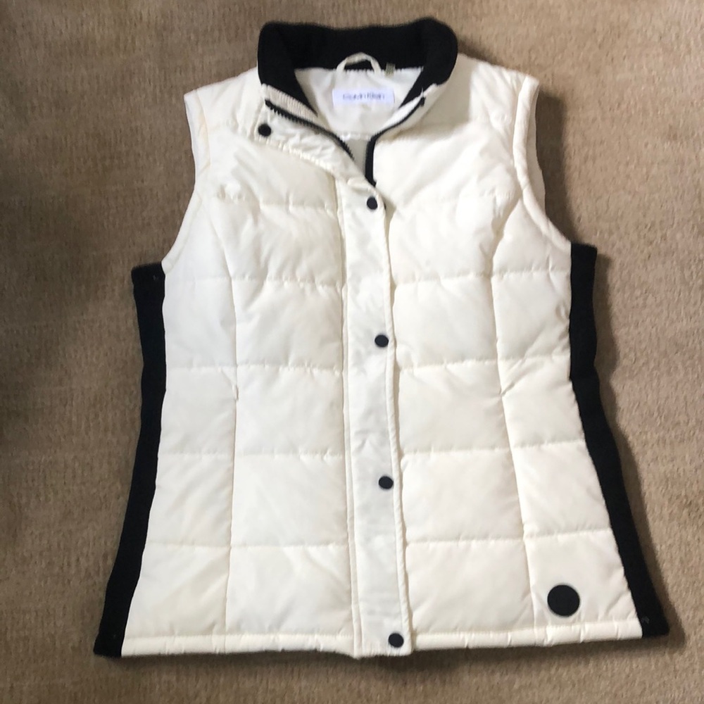 Calvin Klein puffy vest EUC, size large